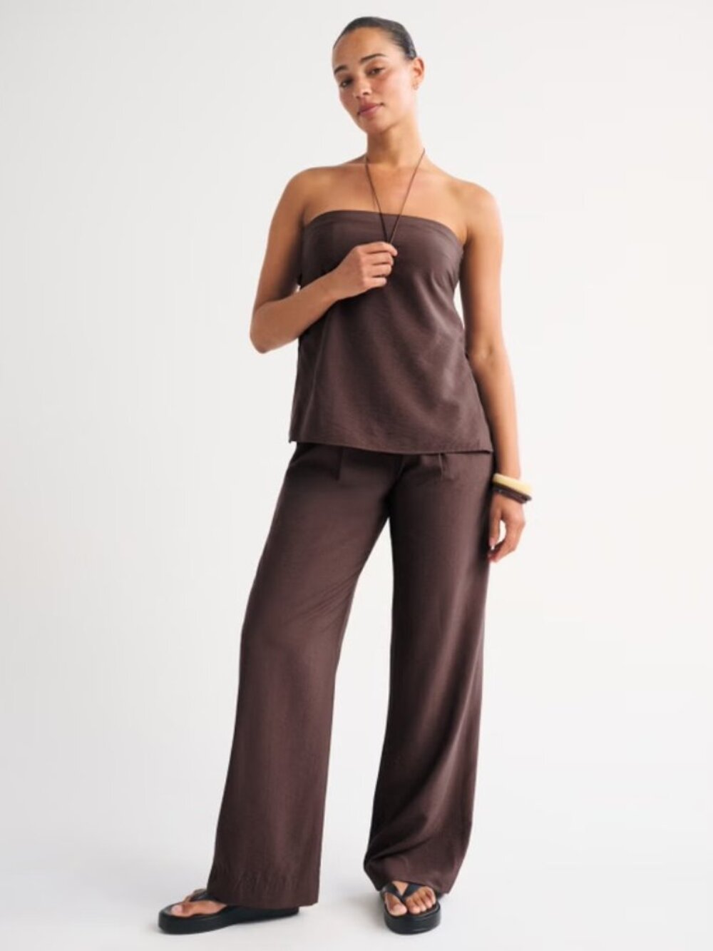 NWT Abercrombie Curve Love Sloane Lightweight Crepe Wide Leg Pant, Brown, 25S